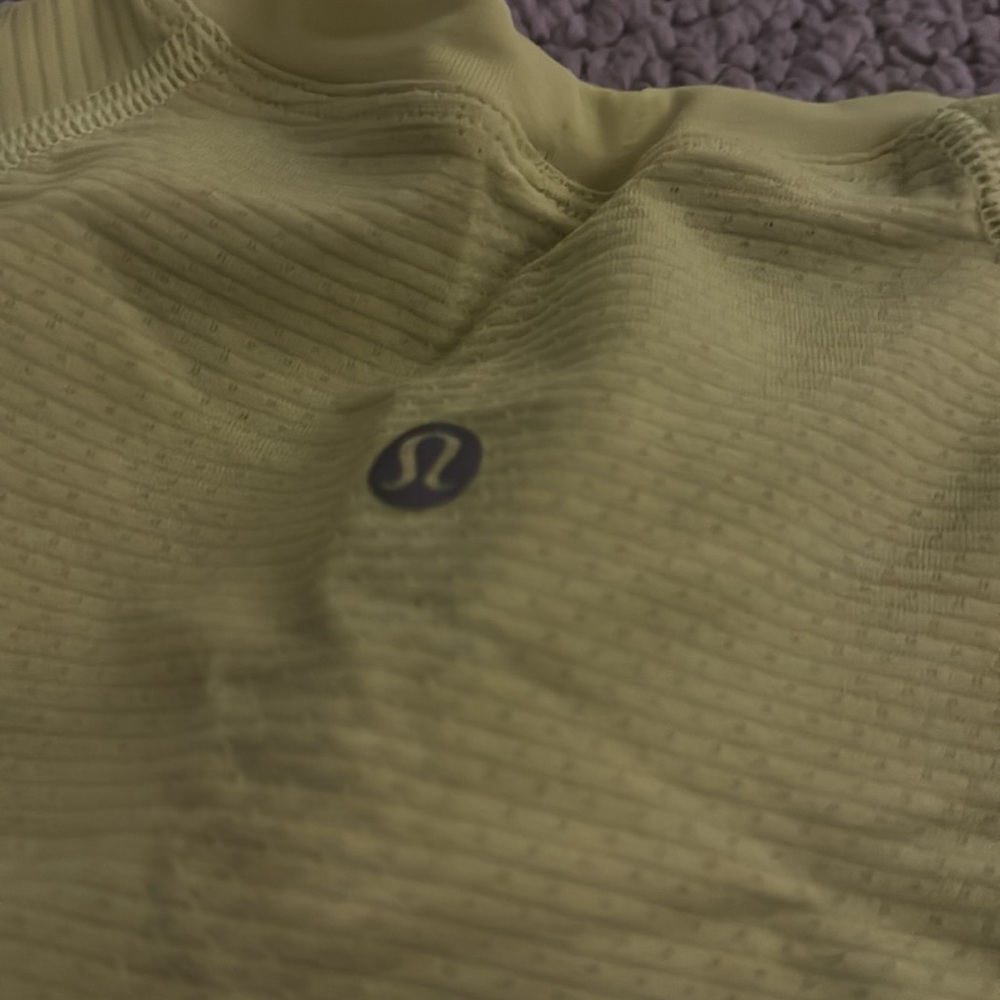 Size 6 Lululemon Swiftly Tech Short Top - image 3